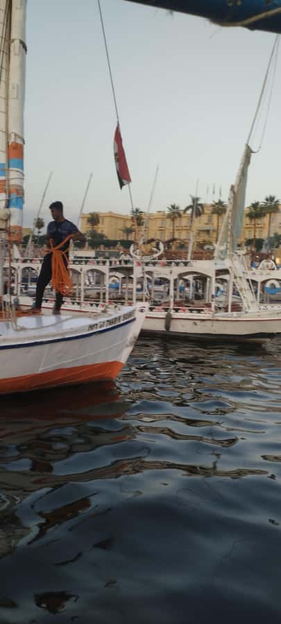 Luxor: Private Felucca Boat Trip with Hotel Pickup - Tea, Photos, and the Small Comforts
