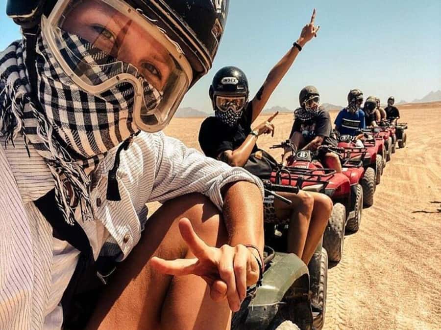 Luxor: Quad Bike Safari Experience - A short break for tea and water