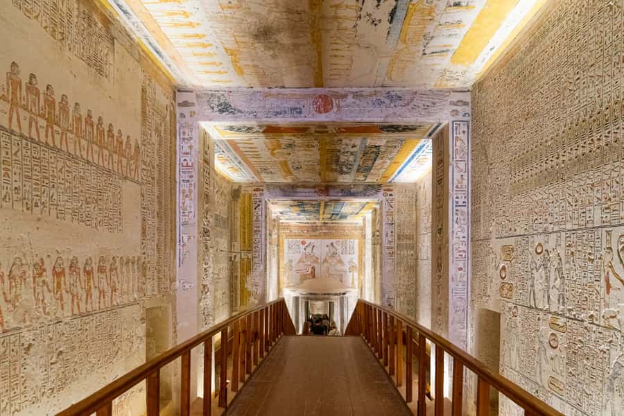 Luxor: West and East Banks All-Inclusive Tour & Balloon Ride - Lunch and the practical rhythm of the day