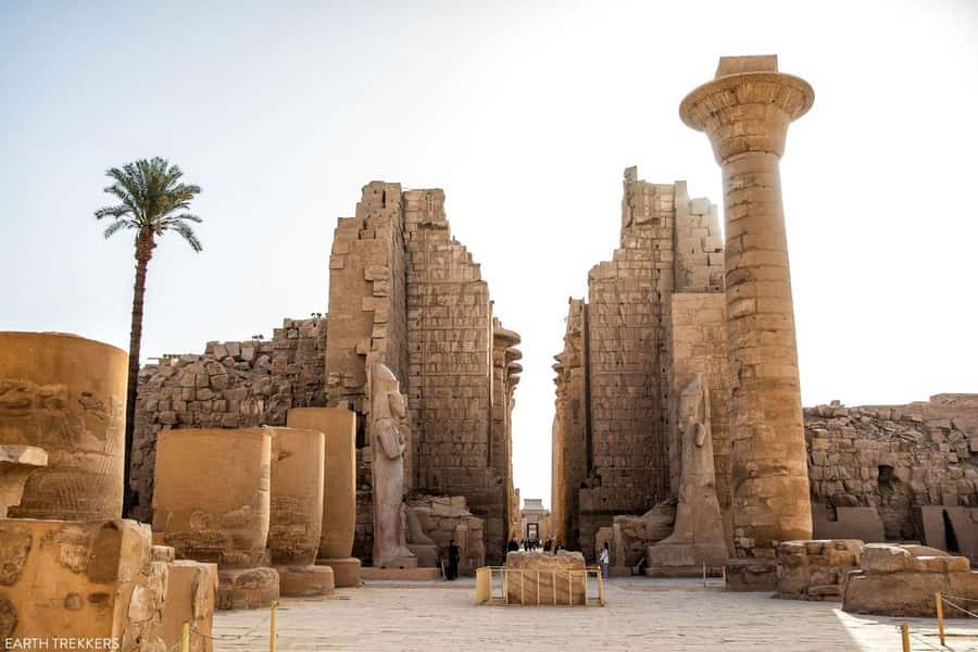 Luxor: West and East Banks All-Inclusive Tour & Balloon Ride - Karnak Temple needs time and attention