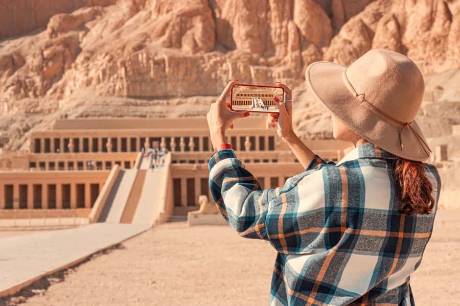 Luxor: West Bank Kings and Queens All-Inclusive Tour & Lunch - What lunch adds to the day