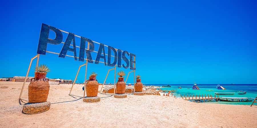 Makadi Bay: Nature with Snorkeling & Lunch Paradise Island - Paradise Island beach time and lunch