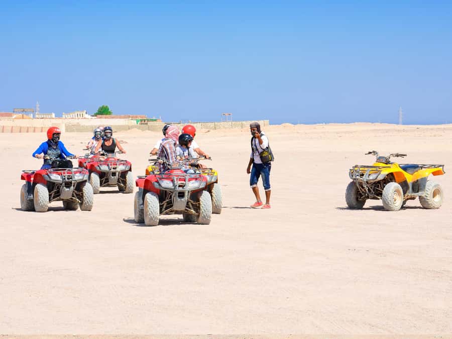 Makadi Bay: Sunset Quad & ATV Adventure & Seaview - Sunset, dinner, show, and telescopes