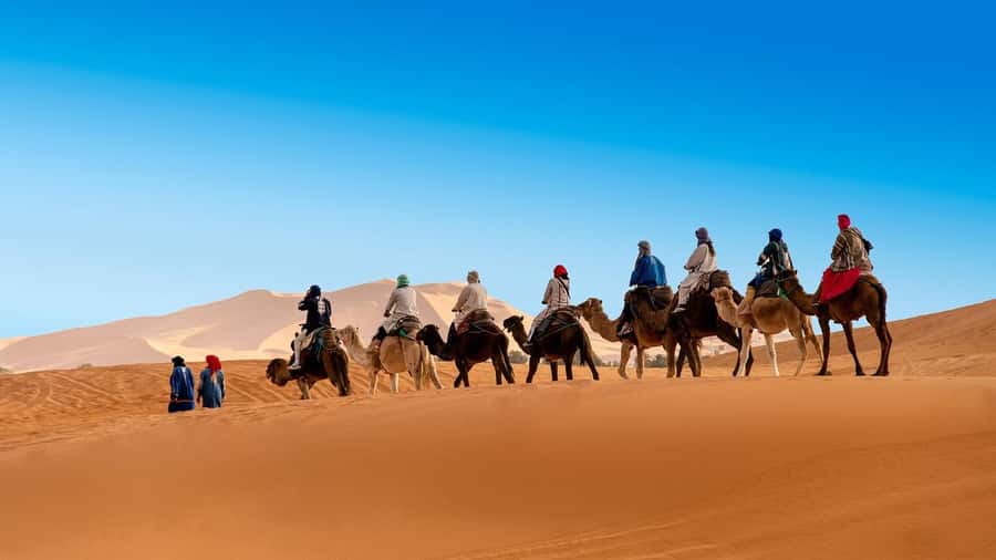 Marrakech: 3-Day Desert Trip to Merzouga with Luxury Camp - Day two: Tinghir Oasis and the red walls of Todra Gorge