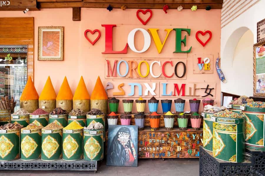 Marrakech: 3-Hour Monuments, Souks & Old Medina Walking Tour - Start at Jemaa el-Fna, then find your bearings