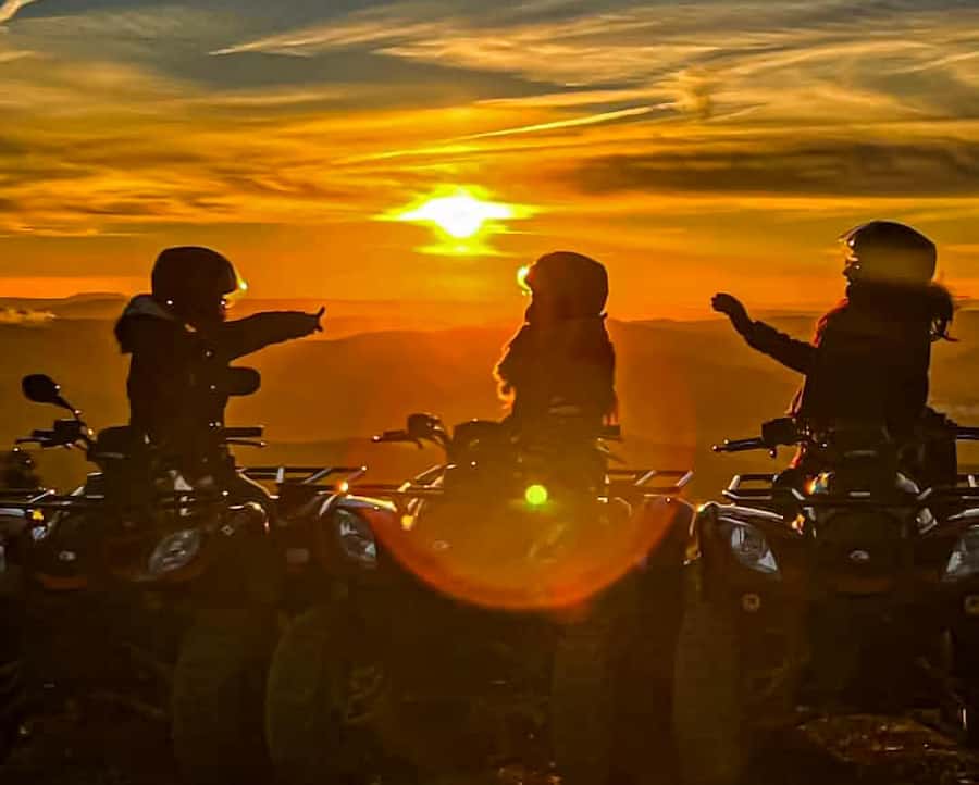Marrakech: Agafay Desert: Camel ride Quad Bike, Dinner show - Why the $19 price is such good value