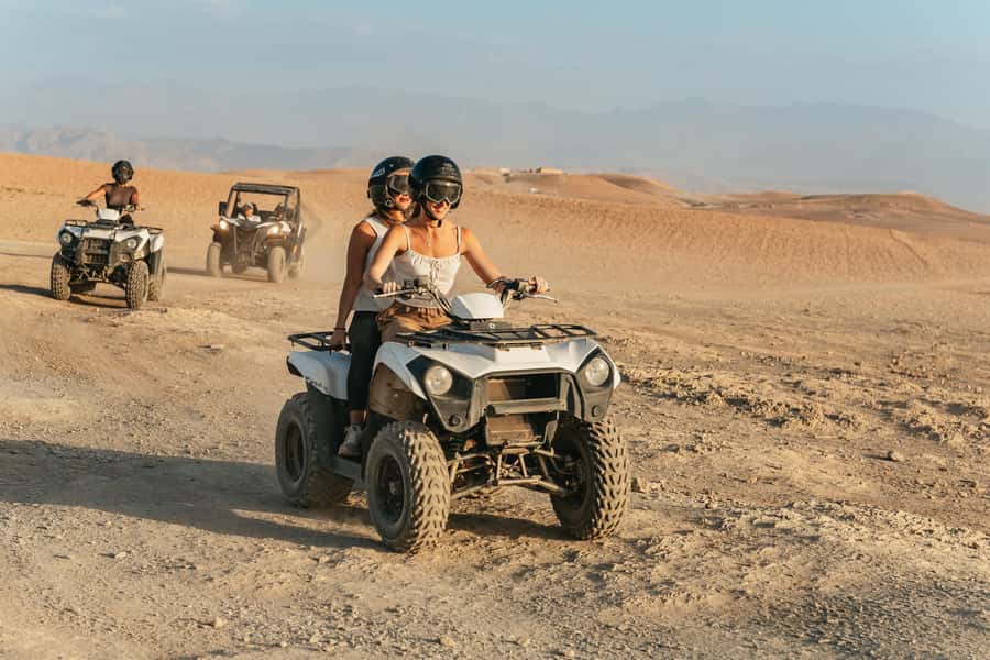 Marrakech: Agafay Desert Magical Overnight with Dinner Show - A Moroccan dinner with music and fire