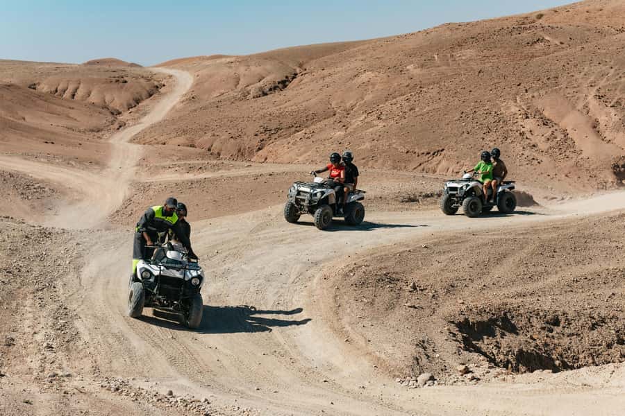 Marrakech: Agafay Desert Pool, Dinner & Live Show Experience - What to pack and what to expect