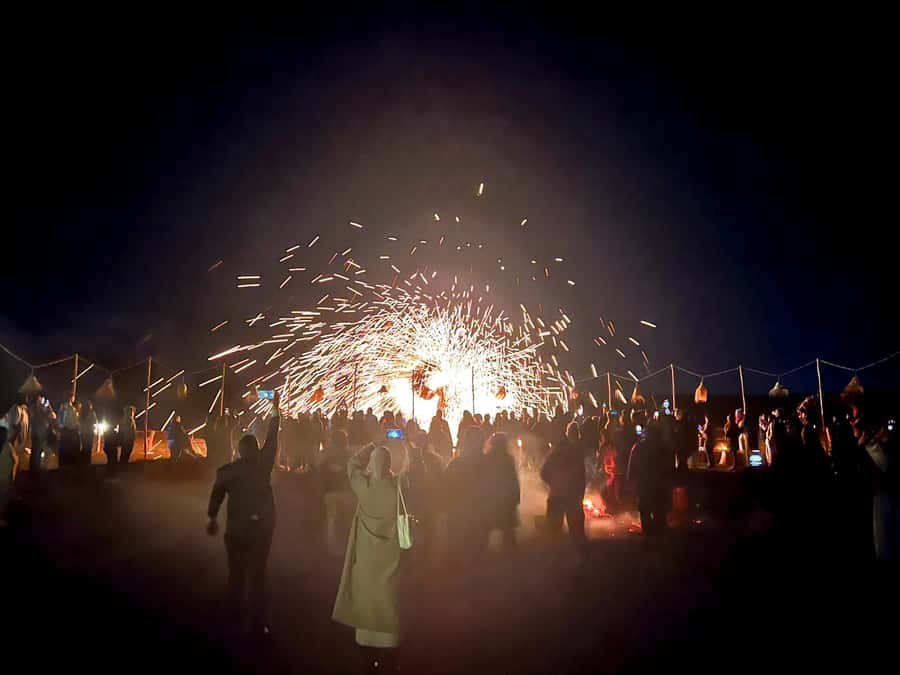 Marrakech: Agafay Desert Quad Biking & Dinner Show - Music, dancing, and fire by the camp