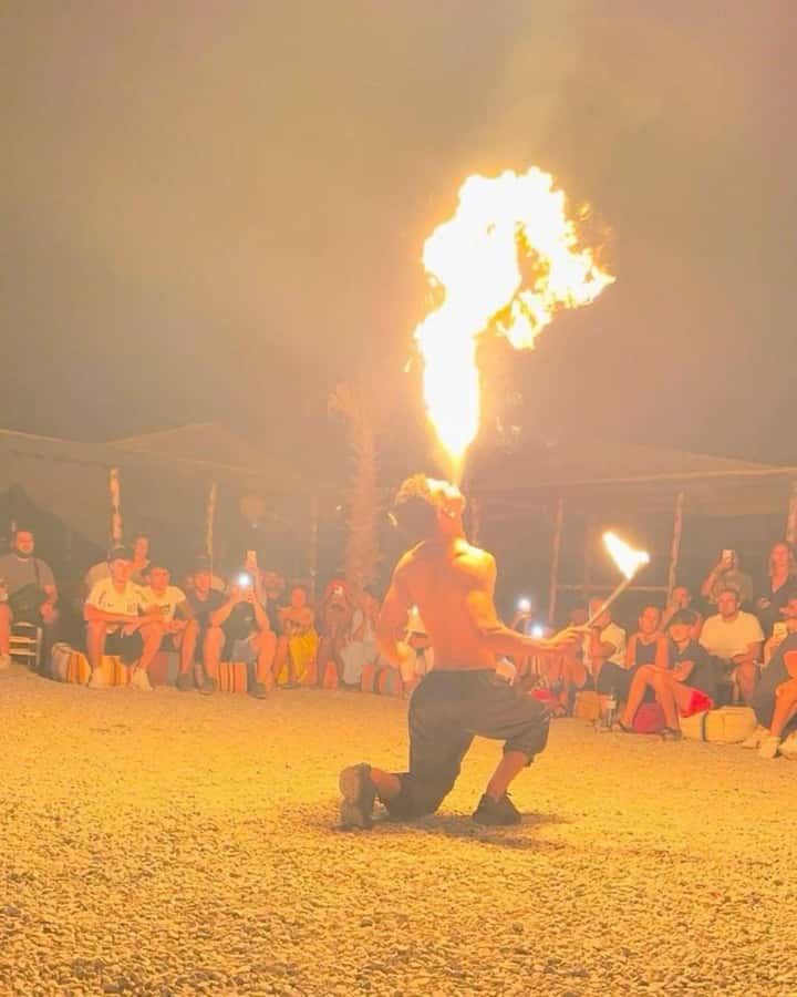 Marrakech: Agafay Desert Sunnet dinner with show - How the six-hour schedule usually feels