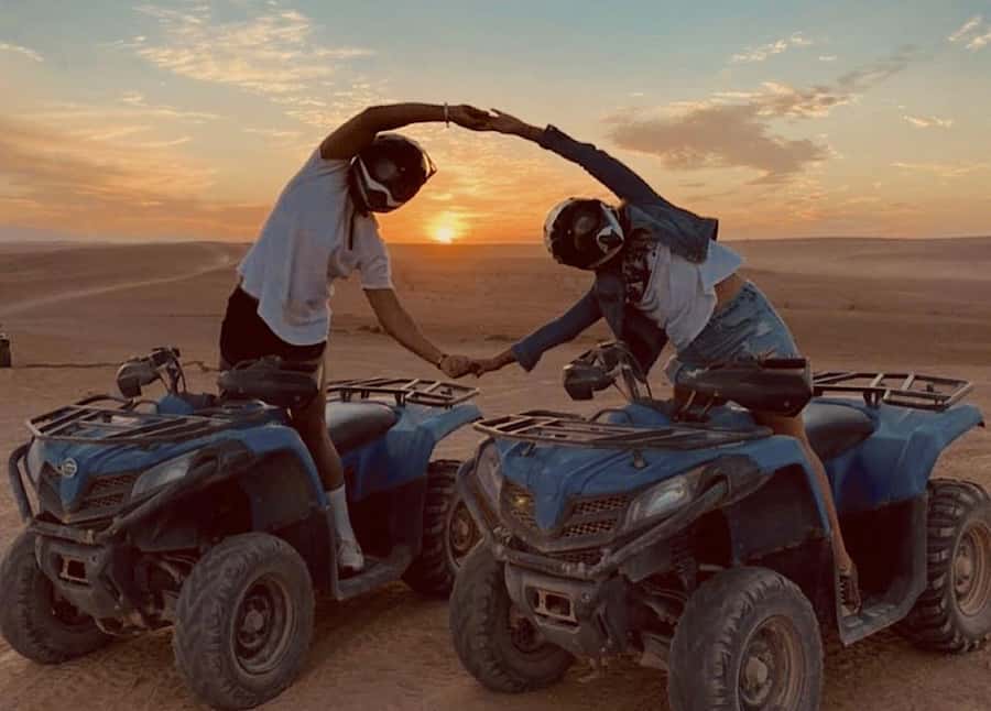 Marrakech: Agafay Desert Tour Quad bike & Dinner fire show - Who should book this Agafay evening?