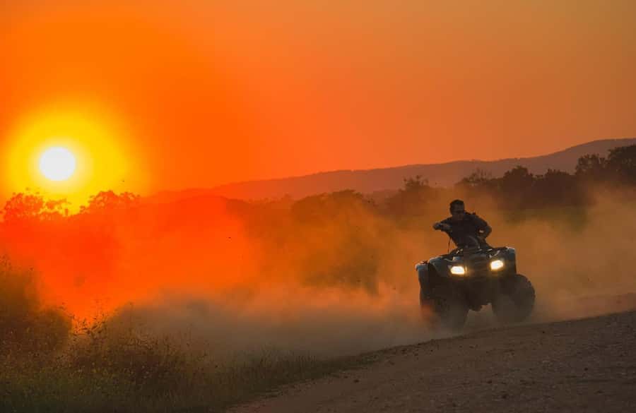 Marrakech: Agafay Desert Tour Quad bike & Dinner fire show - Leaving Marrakech for the Agafay Desert