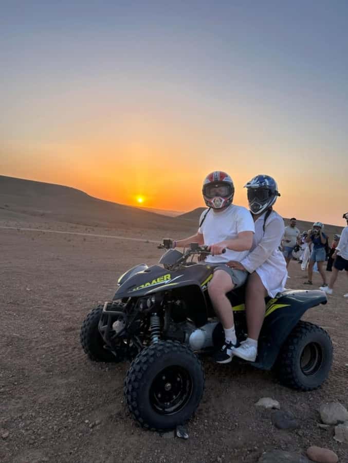 Marrakech: Agafay Desert Tour Quad bike & Dinner fire show - Guides, drivers, and how the evening is run