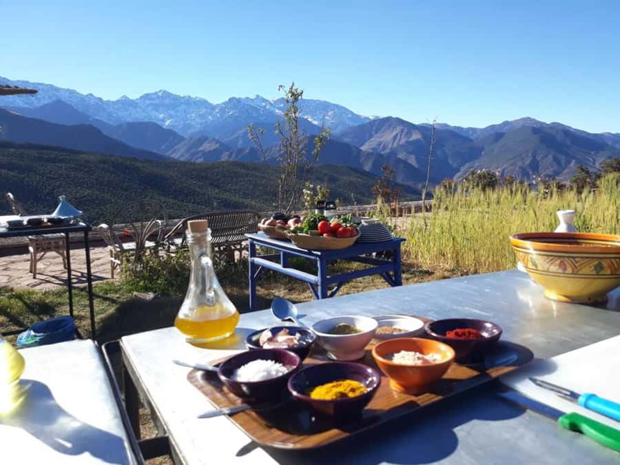 Marrakech: Atlas Mountains Cooking Class with Berber Family - From Marrakech streets to the High Atlas