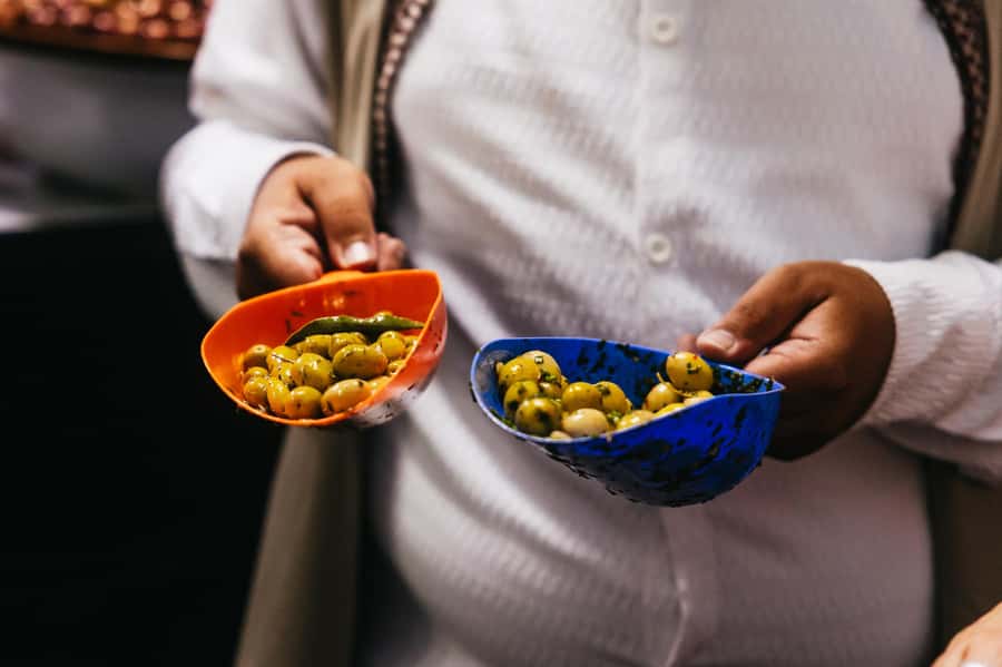 Marrakech: Authentic Moroccan Food Walking Tour & Dinner - The guides make the Medina easier to read