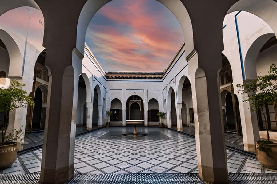 Marrakech: Bahia Palace, Ben Youssef Medersa, & Souks Tour - Why this three-hour walk works well in Marrakech