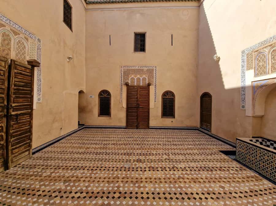 Marrakech: Bahia Palace Guided Tour with Skip-the-Line Entry - What the $7 price really covers