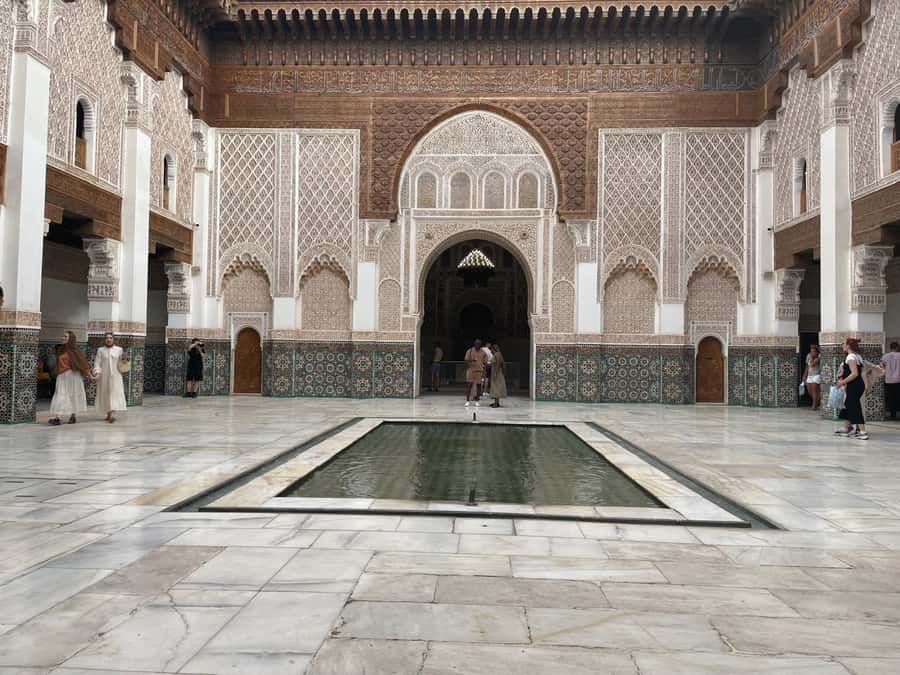 Marrakech: Bahia Palace, Madrasa Bn Yousef, Souk Medina Tour - Finishing at Jemaa el-Fnaa