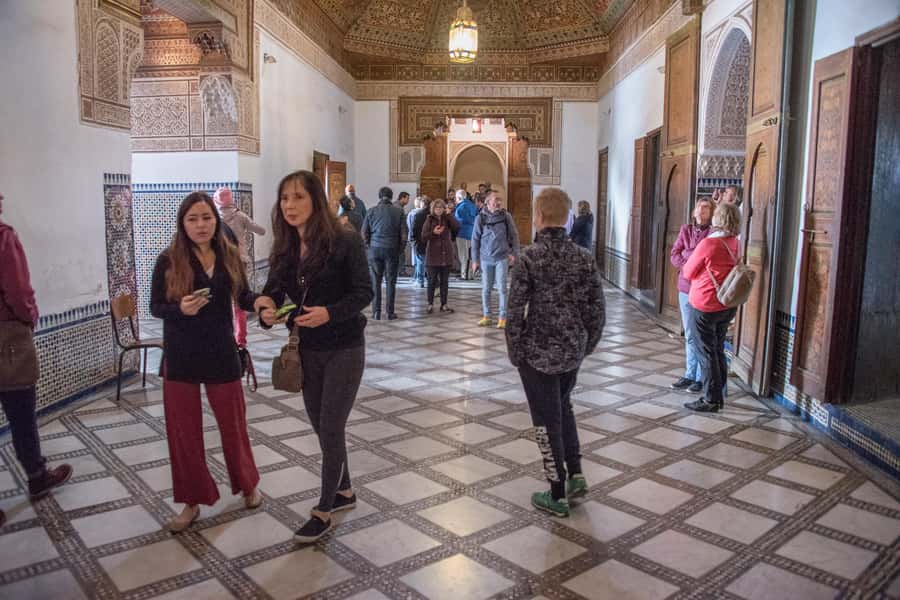 Marrakech: Bahia Palace, Saadian Tombs, Souk and Medina Tour - The souks, workshops, and the question of shopping pressure