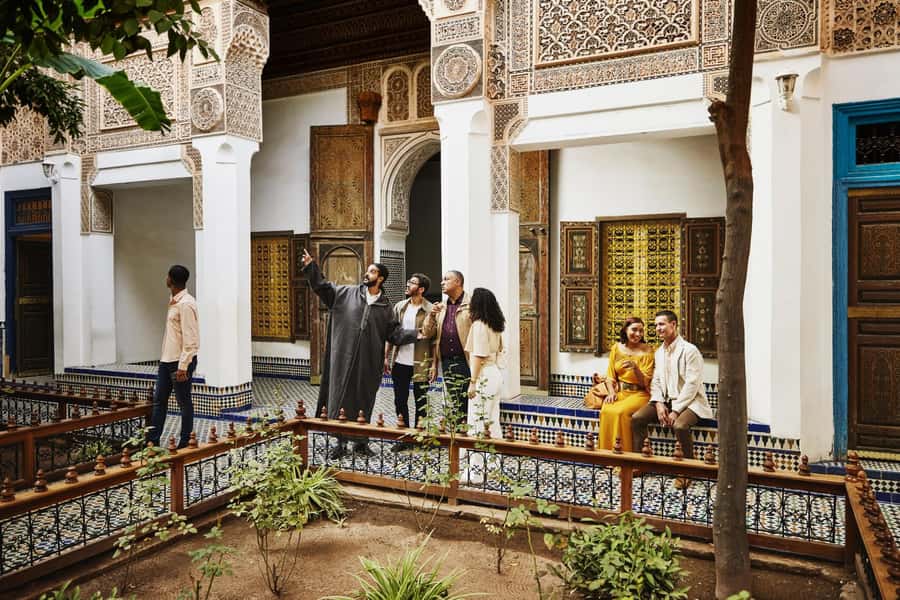 Marrakech: Bahia Palace, Saadian Tombs & Top Highlights Tour - Bahia Palace and its patient details