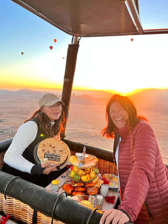 Marrakech: Balloon Flight, Berber Breakfast, and Camel Ride - Landing and a proper Berber breakfast