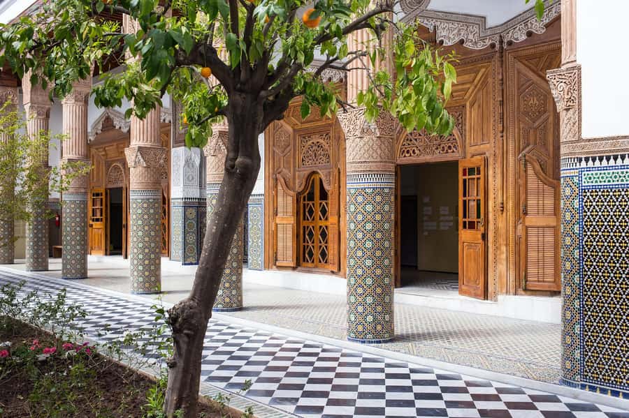 Marrakech: Ben Youssef Medersa, Le Jardin Secret & Souk Tour - Le Jardin Secret brings quiet inside the medina