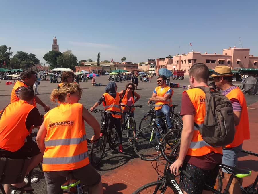Marrakech: Bicycle Tour with a Local Guide - Koutoubia Mosque and its gardens