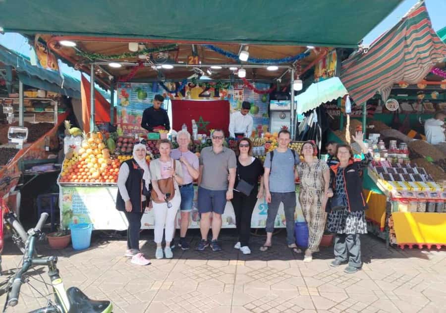 Marrakech: Bicycle Tour with a Local Guide - The Kasbah and Saadian Tombs