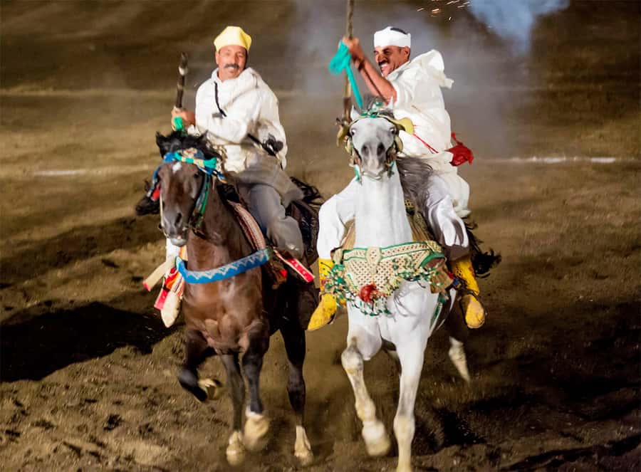 Marrakech: Chez Ali Fantasia Folklore Show & Moroccan Dinner - Fireworks, acrobatics, and 1001 Nights