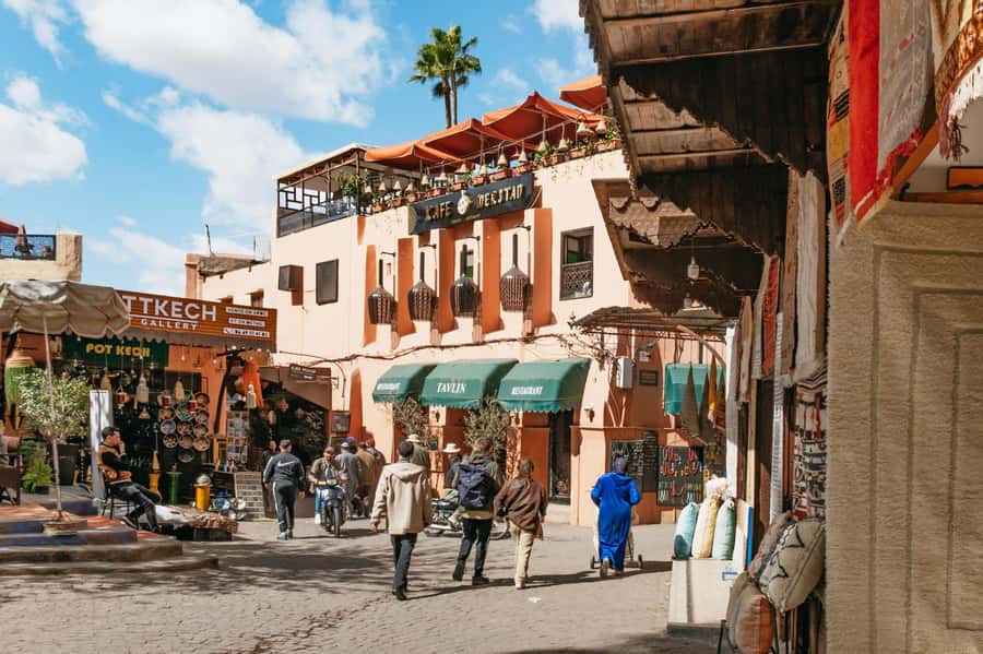 Marrakech: Colorful Medina Souks Guided Walking Tour - The Medina route and learning to bargain