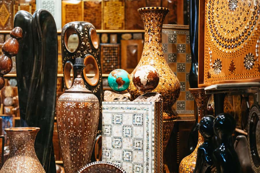Marrakech: Colorful Medina Souks Guided Walking Tour - Shared tour or private walk?