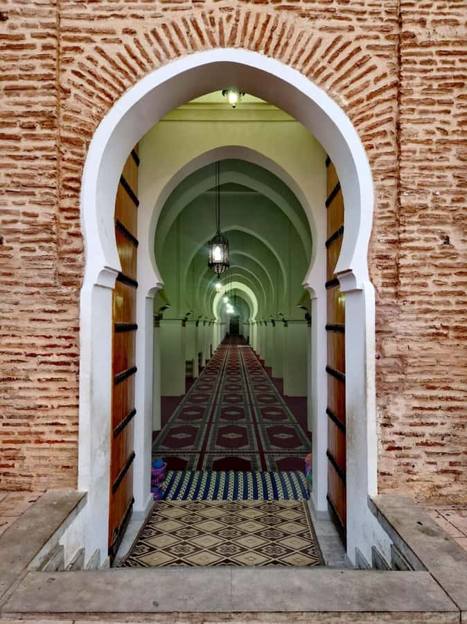 Marrakech: Guided Tour by Night - Koutoubia Mosque and Marrakech after dark