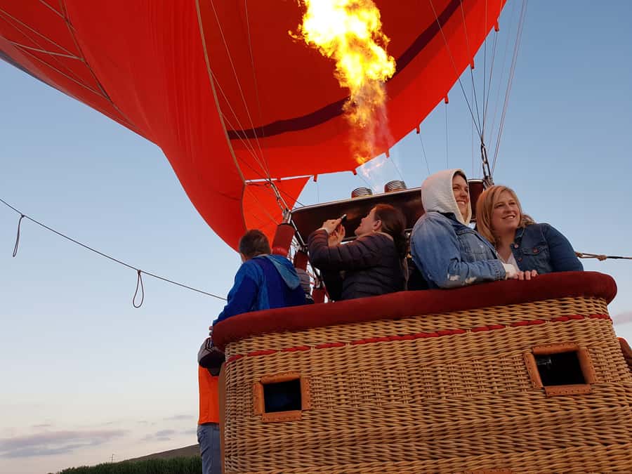 Marrakech: Hot Air Balloon Ride with Traditional Breakfast - Should you book it?