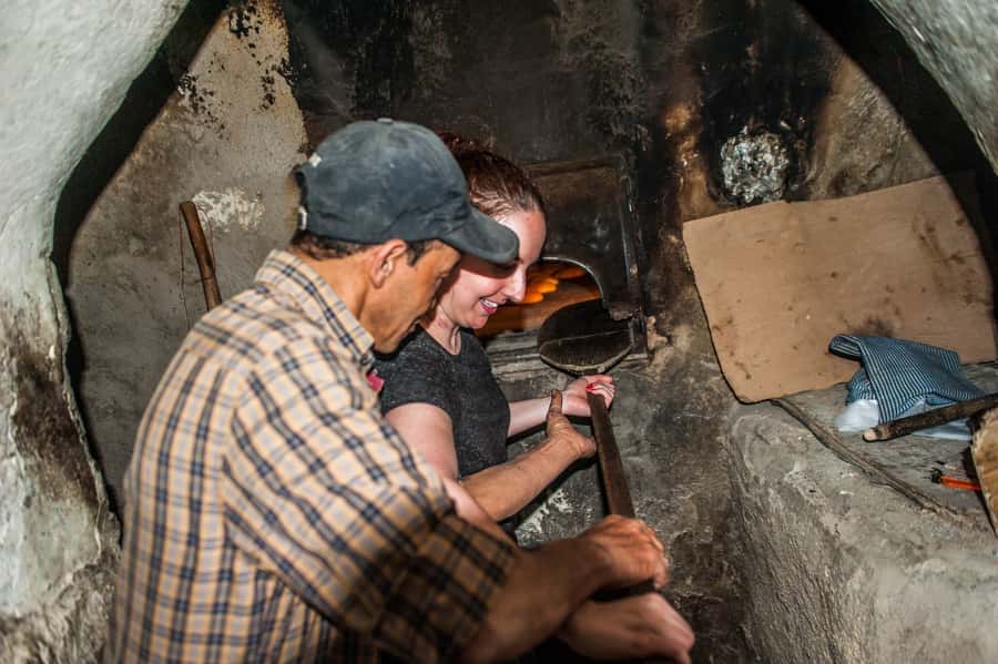 Marrakech: Jemma El Fnaa Food Tour with Dinner - Bread, ovens, and the food behind the stalls