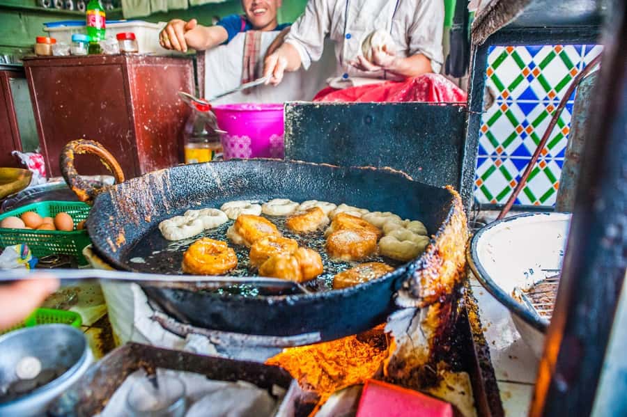 Marrakech: Jemma El Fnaa Food Tour with Dinner - Dinner at Chez Lamine Hadj Mustapha