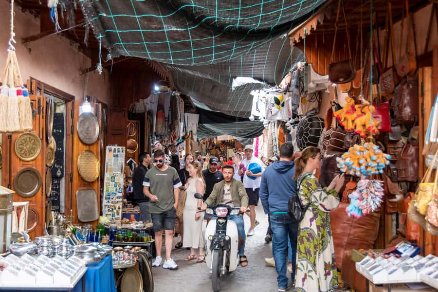 Marrakech: Monuments, Souks and Medina Guided Walking Tour - Souk El Attarine and the smells of Marrakech