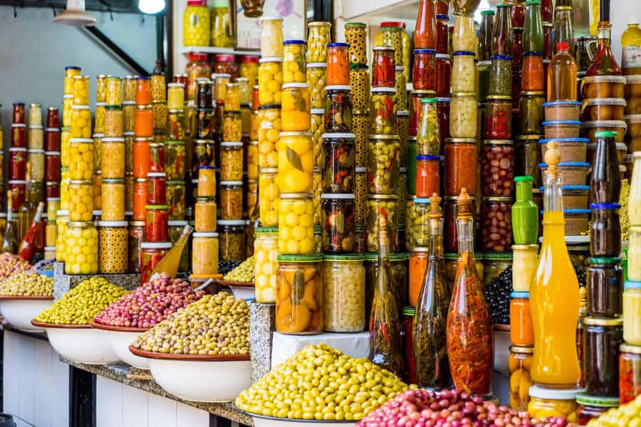 Marrakech: Monuments, Souks and Medina Guided Walking Tour - Souk Semmarine, leather, and the pace of the Medina
