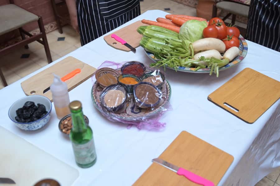 Marrakech: Moroccan Cooking Class for vegetarians and vegan - The spice lesson comes before the chopping