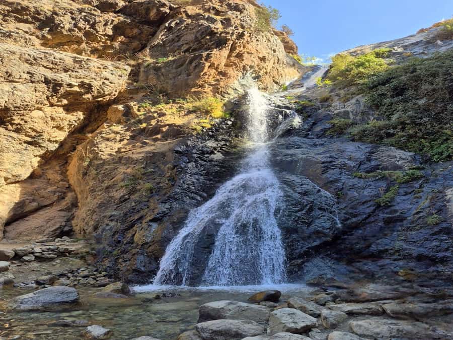 Marrakech: Ourika Valley, Waterfalls Private Trip with Lunch - Seeing how argan oil is made