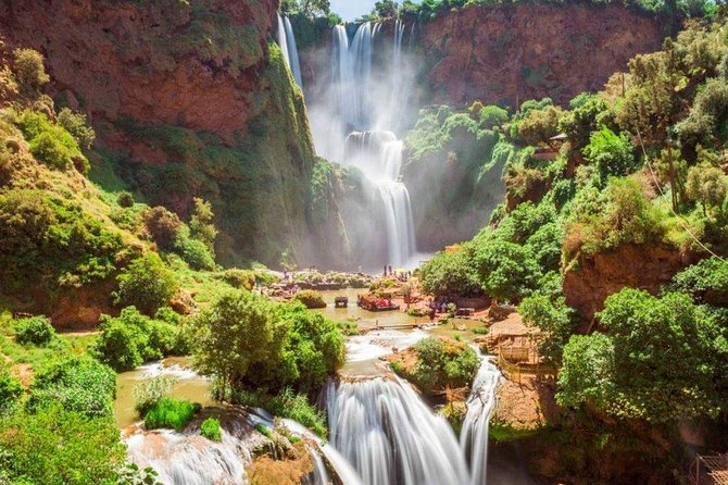 Marrakech: Ouzoud Waterfalls Guided Day Trip with Boat Ride - Walking down to the river reveals the real scale