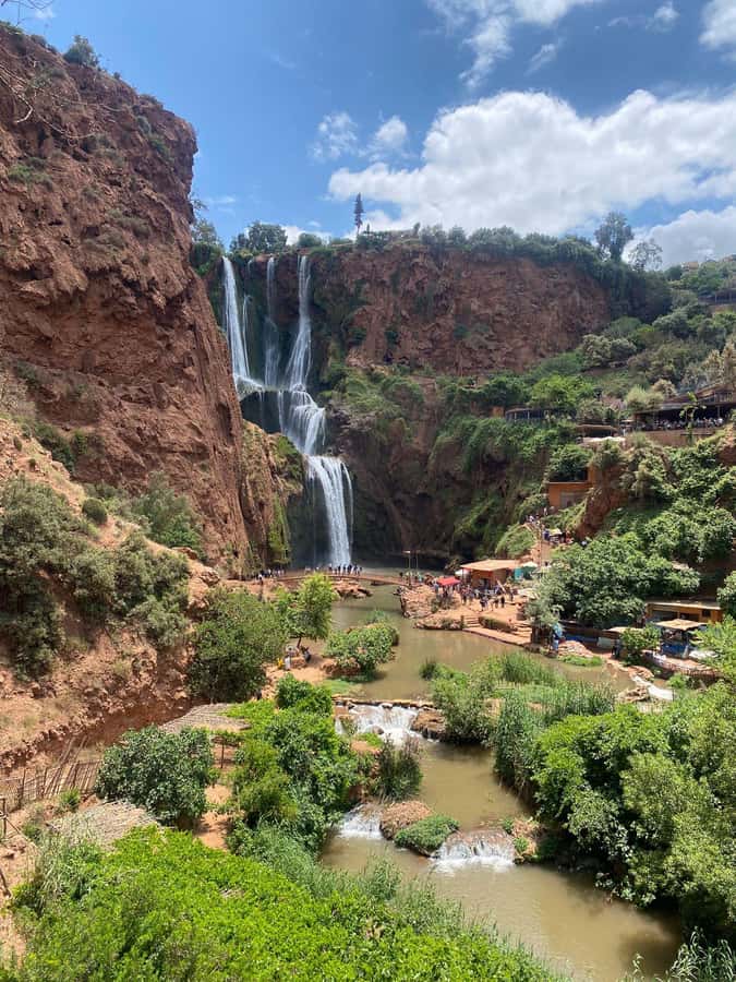 Marrakech : Ouzoud Waterfalls & Guided Tour & Boat Ride - Guides, drivers, and the human side of the day