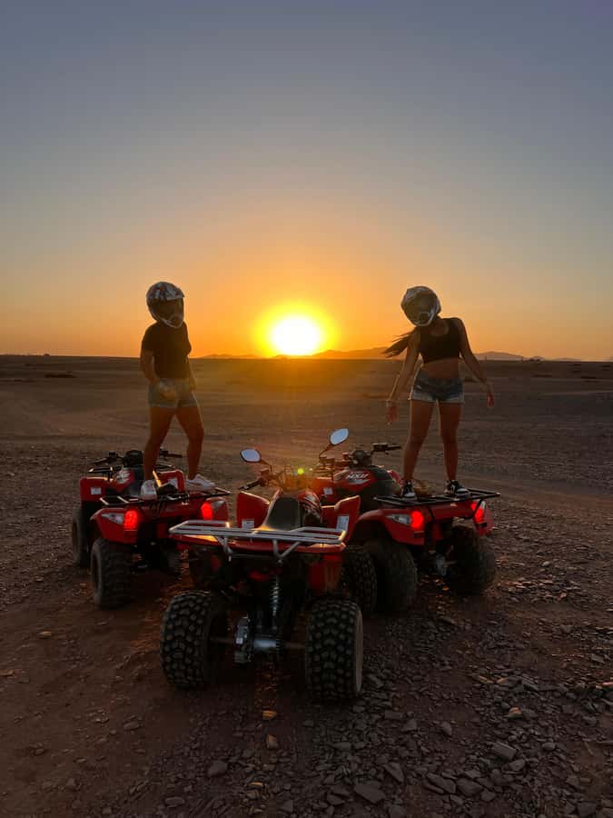 Marrakech: Palm Grove and Jbilat Desert Quad Bike Tour - Guide service and group size