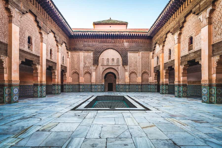 Marrakech: Private Full-Day City Tour w/ Majorelle Garden - Finding your way through the Medina