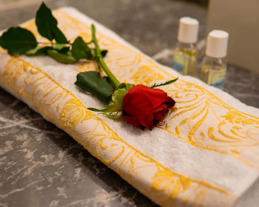 Marrakech: Romantic Spa Experience with Dinner - Restaurant Chouf L’Or and the romantic meal
