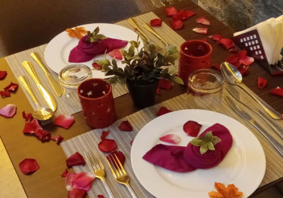 Marrakech: Romantic Spa Experience with Dinner - Pickup from your riad and the Medina