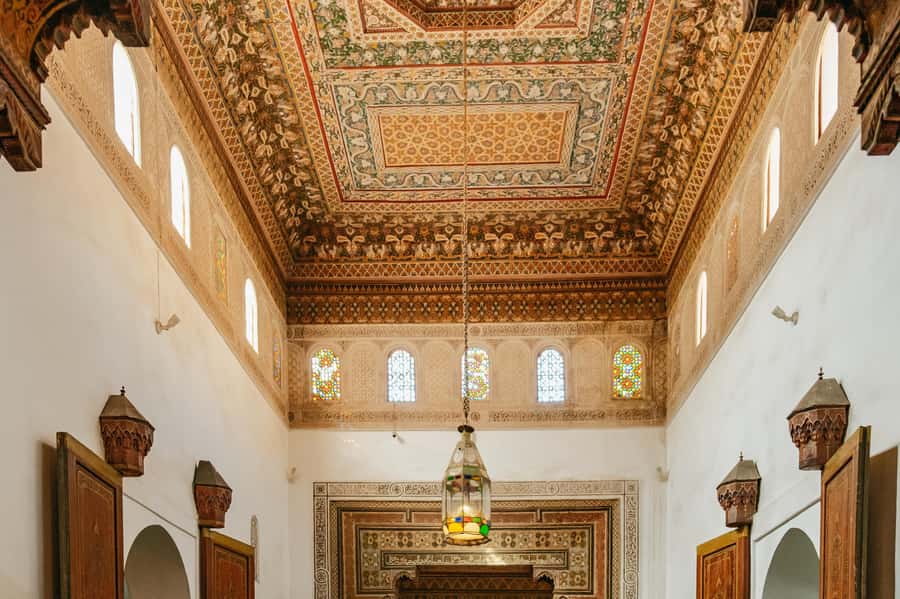 Marrakech: Saadian Tombs & Bahia Palace, Medina Guided Tour - Price, extra fees, and overall value