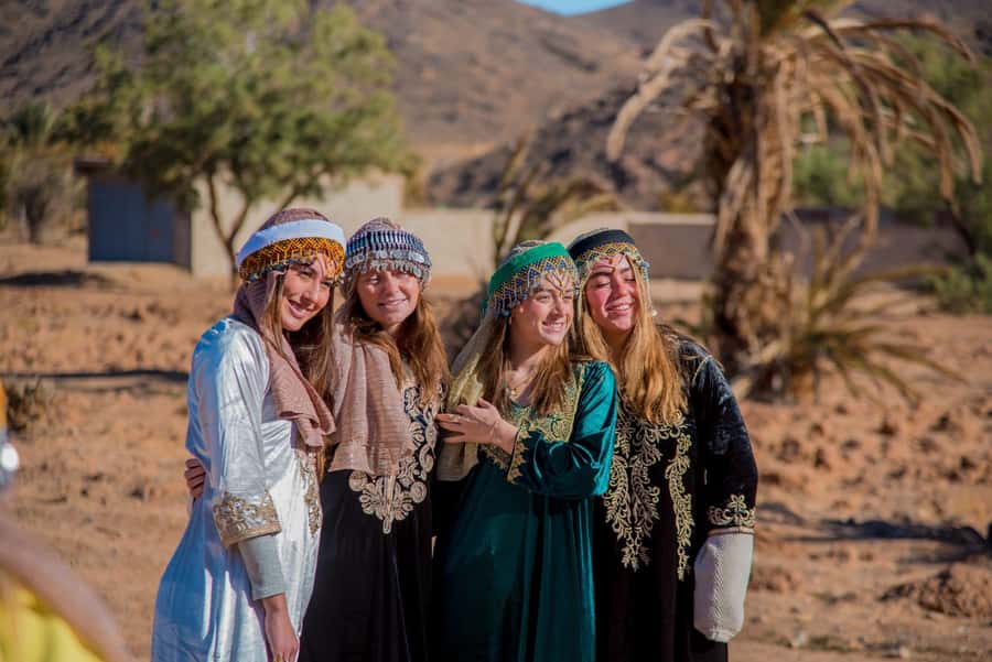 Marrakech to Fes: 3-Day Merzouga Desert Camel & Sandboarding - Crossing the Tizi n’Tichka Pass from Marrakech