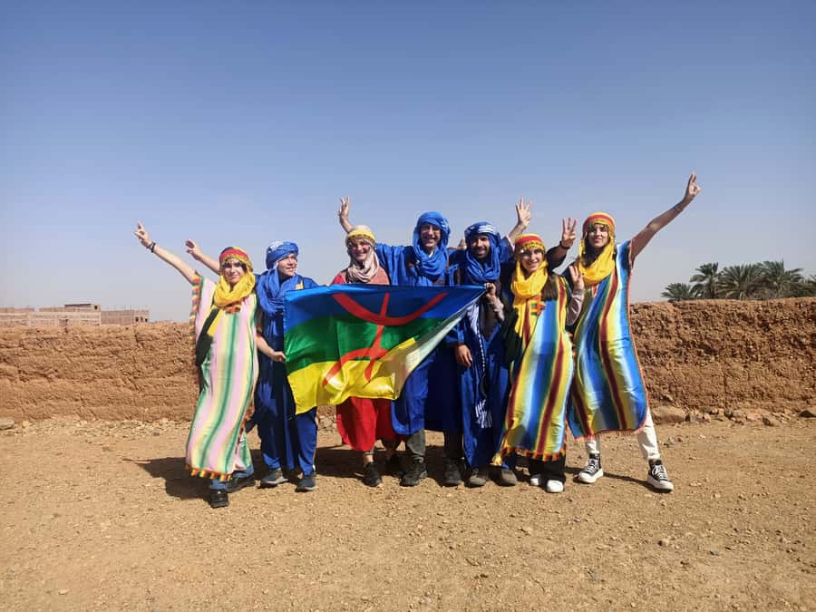 Marrakech to Fez via Merzouga Desert 3-Days Sahara Tour - Guides, drivers, and the shared vehicle