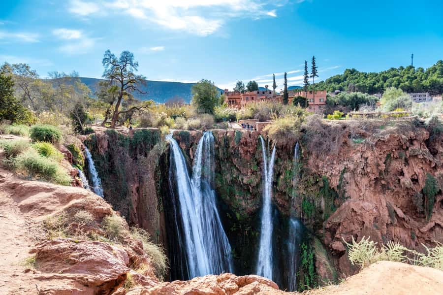 Marrakech to Ouzoud waterfalls day tour - Guide & boat ride - The traditional boat ride below the falls