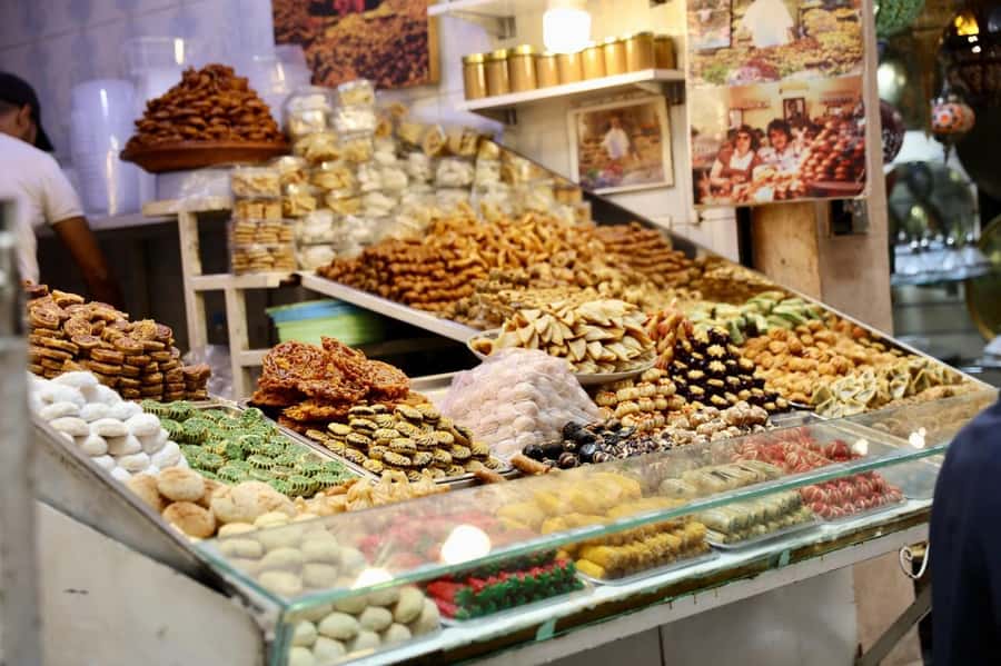 Marrakech: Uncover Hidden Gems on a Half-Day Walking Tour - Meeting Hassan near Hôtel Islane